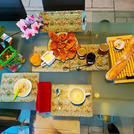 לינה וארוחת בוקר Chez Didier Et Gene